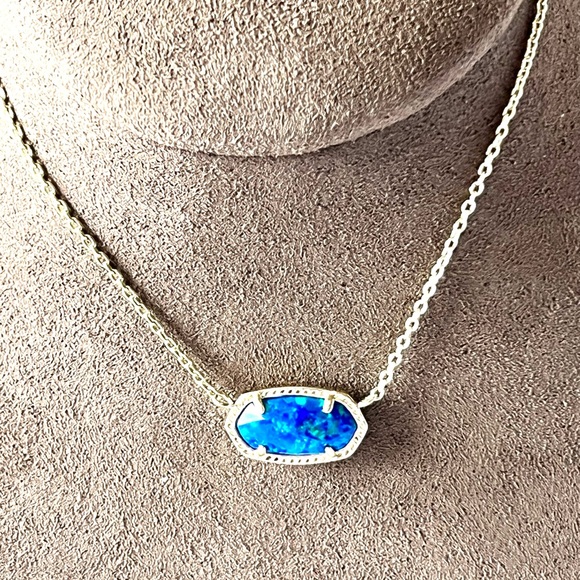 Kendra Scott Jewelry - NWT Kendra Scott Elisa Blue Opal & Yellow Gold Retired Stunning Opal Very Rare!